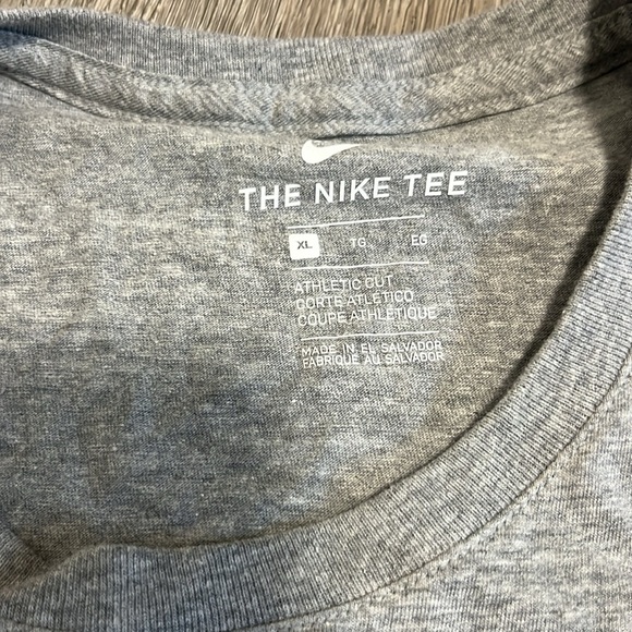 Nike Tee - Picture 3 of 3